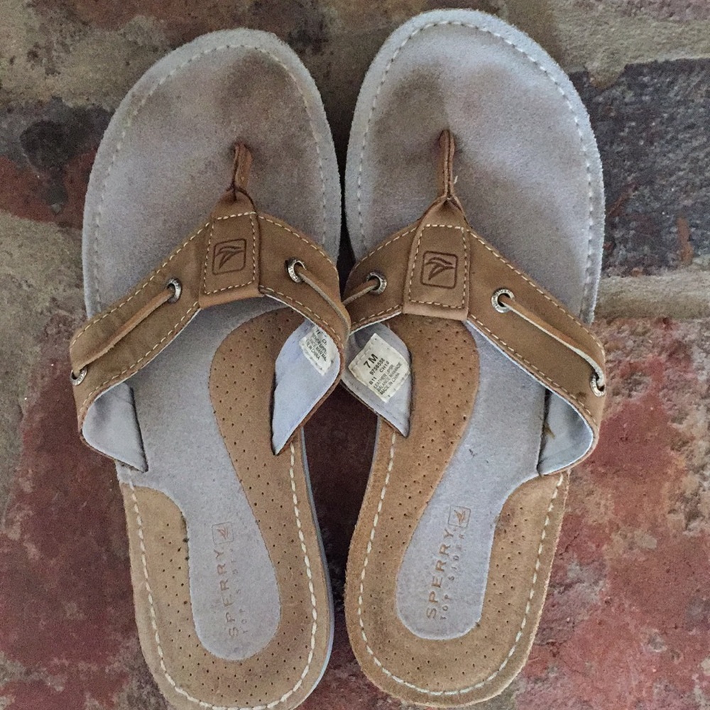 As is sperry flip flops nice condition